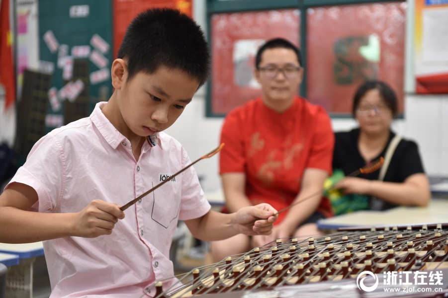 许嵩:唱过人间的那些情爱_云电脑数据恢复