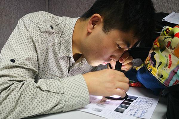 蔚来西安ES8自燃调查结果公布:底盘撞击电池短路所致_CN2 ERP服务器