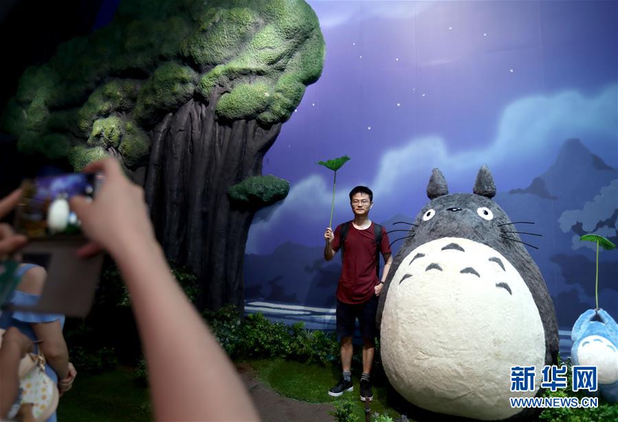 中国这款战舰形似071 作用堪比航母西方呼吁别出口