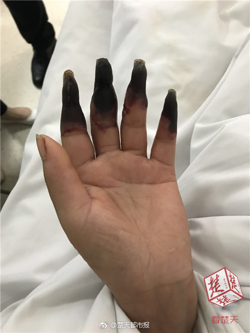 普拉多停产不要慌!这些车型13万起,硬派又拉风!_挂机宝采集