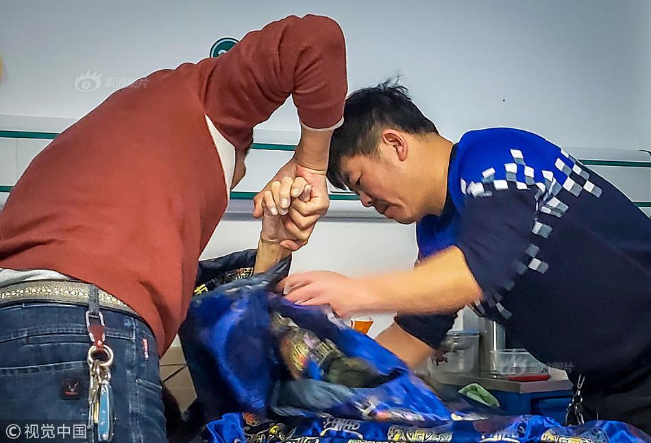 驻丹麦大使邓英将离任 曾任外交部礼宾司副司长_云服务器16G内存