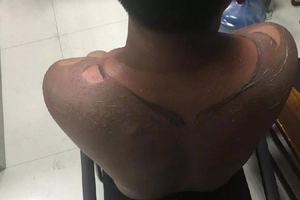 RED域名不备案怎么解析_云电脑自动备份