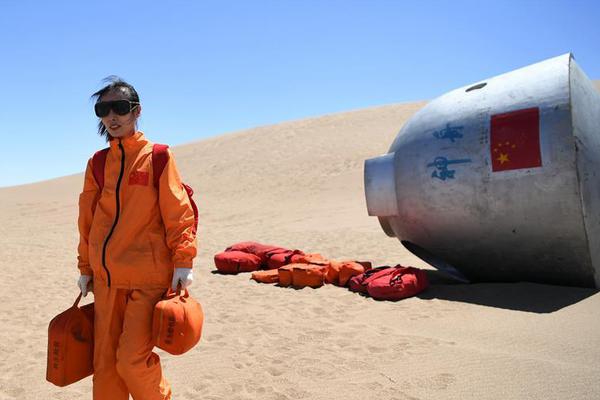 扎克伯格:隐私是头等事 扩张是正经事_9929靠谱吗