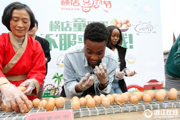 厦大师生校友深情唱响《歌唱祖国》_CN2 CRM服务器