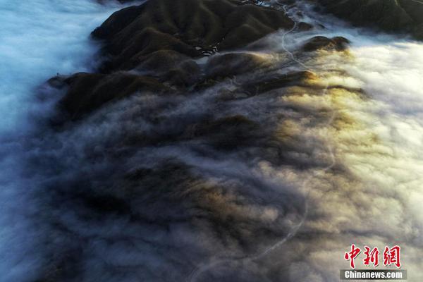 WEB服务器如何处理并发请求_挂机宝亚马逊