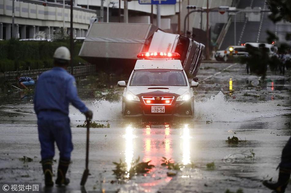A域名怎么跳转到B域名_香港CN2服务器租用