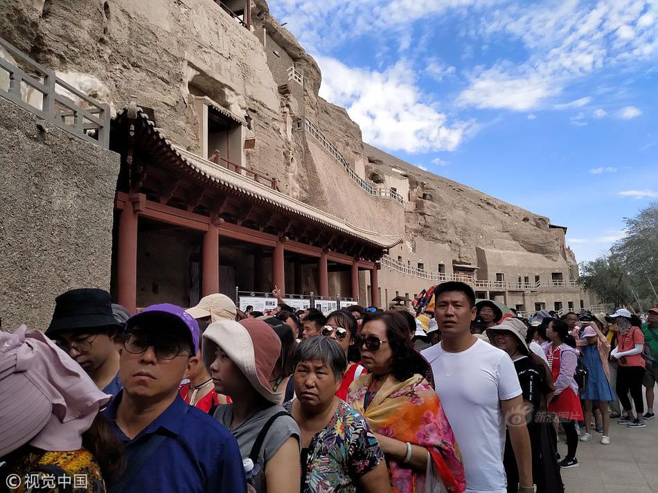 乌新总统:俄用护照诱乌公民是浪费时间_国内云服务器提供商