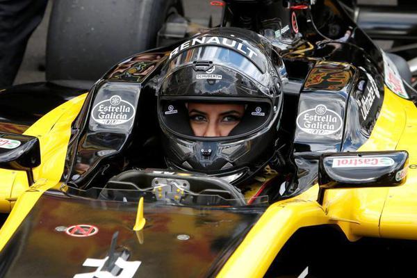 XYZ域名注册多少钱_Tesla挂机宝