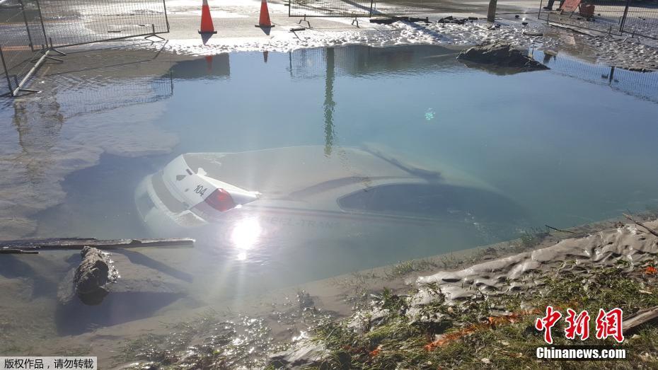 囧途：成都飞马代航班延误 近百旅客机场通宵枯坐
