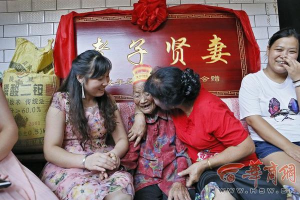 诗人路遇强盗,留下这首诗保住性命,还让强盗乐不可支_香港CN2服务器价格