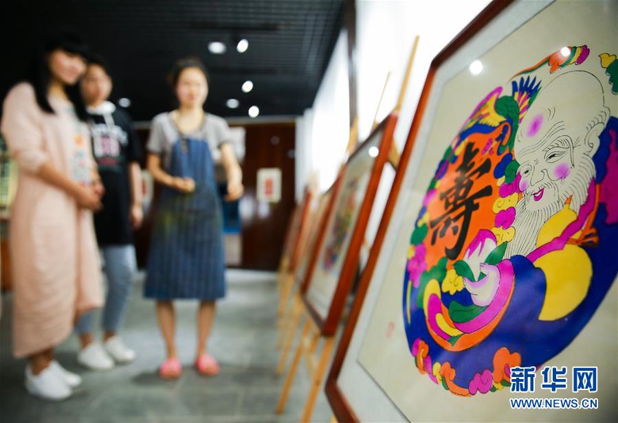 不会PS拿什么和同龄人拼