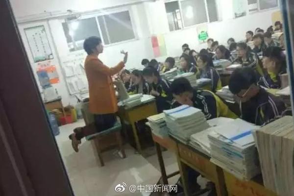 志玲姐姐现身车展 依旧很嫩_阿里云无影
