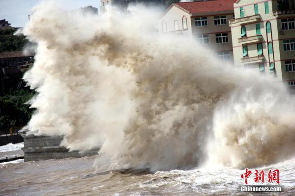 综述:巴特勒爆发76人扳回一城 掘金擒开拓者总分1-0